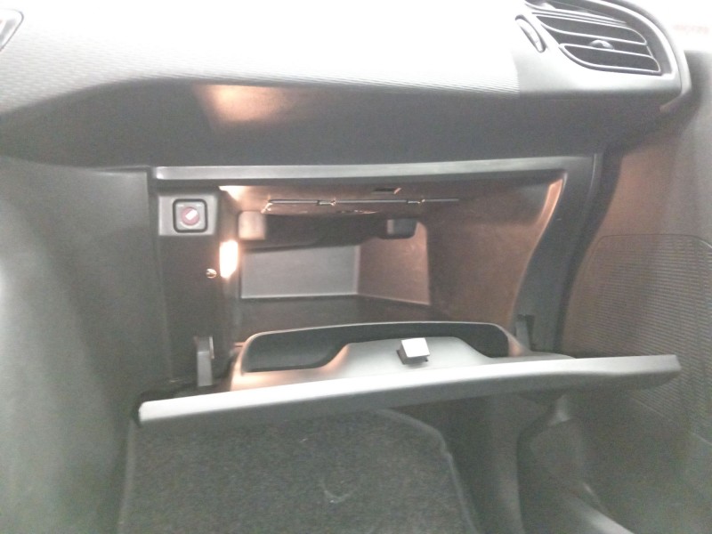 Recambio de guantera para citroën c3 ii (sc_) 1.4 hdi 70 (sc8hzc, sc8hr0, sc8hp4) referencia OEM IAM   