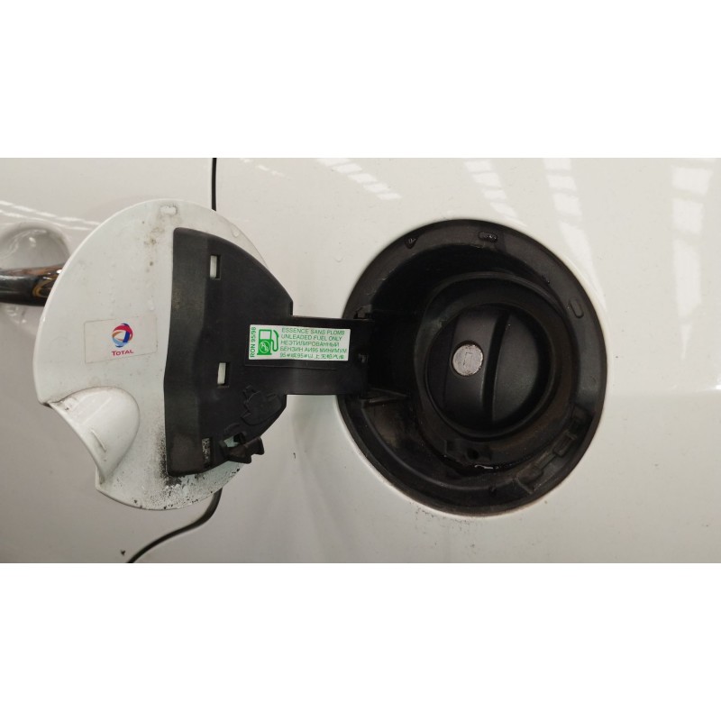 Recambio de tapa exterior combustible para citroën c3 ii (sc_) 1.4 vti 95 referencia OEM IAM   