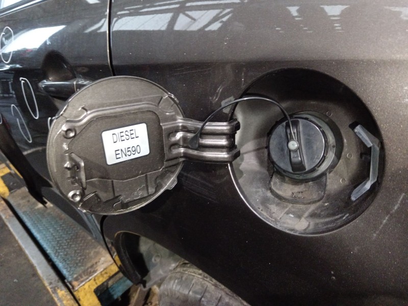 Recambio de tapa exterior combustible para mitsubishi asx (ga_w_) 1.8 di-d (ga6w) referencia OEM IAM   