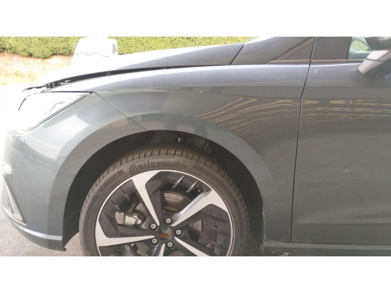 Recambio de aleta delantera izquierda para seat ibiza (kj1) fr ib referencia OEM IAM   