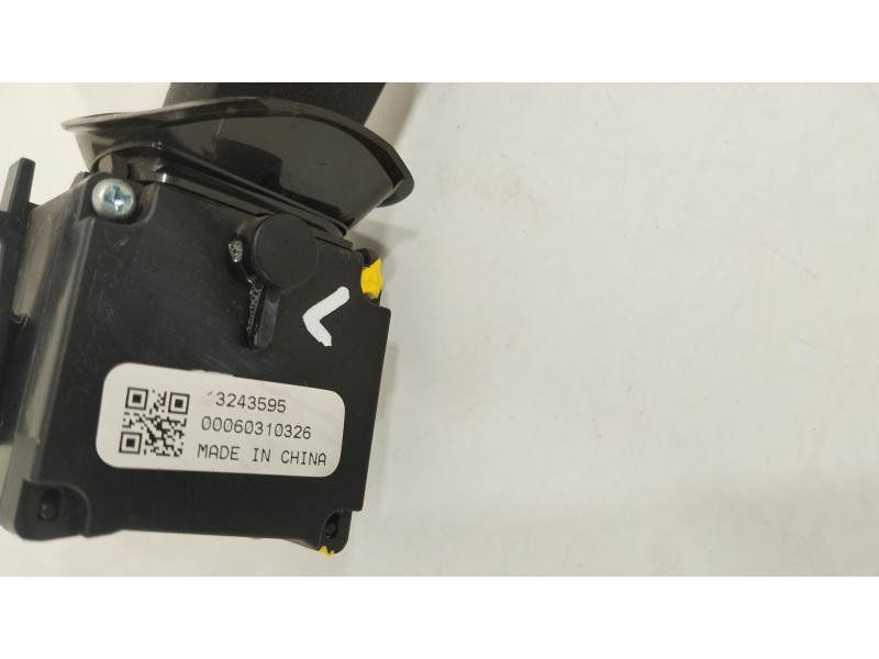 Recambio de mando limpia para chevrolet cruze (j300) 1.6 referencia OEM IAM 3243595  