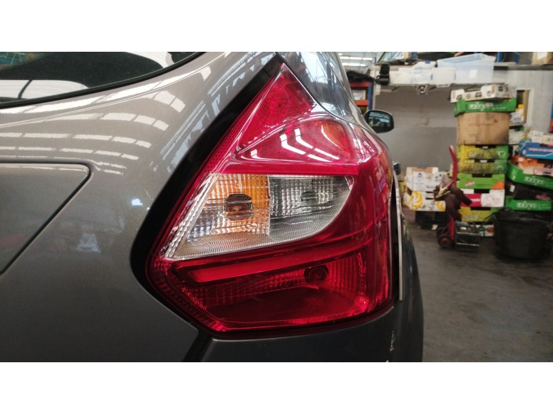 Recambio de piloto trasero derecho para ford focus iii sedán 1.0 ecoboost referencia OEM IAM   