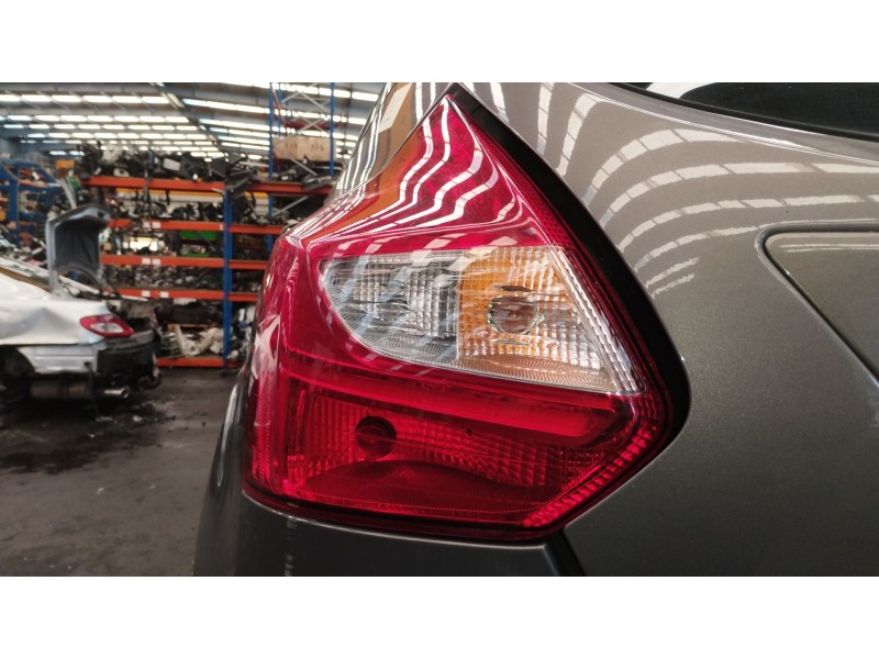 Recambio de piloto trasero izquierdo para ford focus iii sedán 1.0 ecoboost referencia OEM IAM   