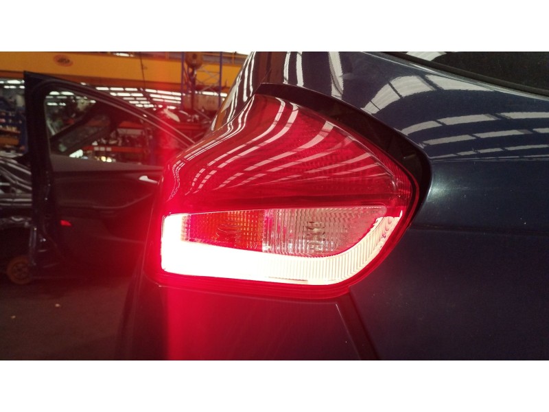 Recambio de piloto trasero izquierdo para ford focus iii 1.0 ecoboost referencia OEM IAM   