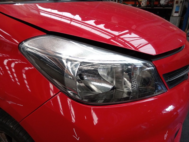 Recambio de faro derecho para toyota yaris (_p13_) 1.4 d (nlp130_) referencia OEM IAM   