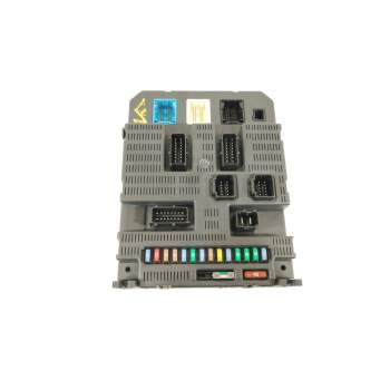 CAJA RELES / FUSIBLES 9663798280 BSI2004P06