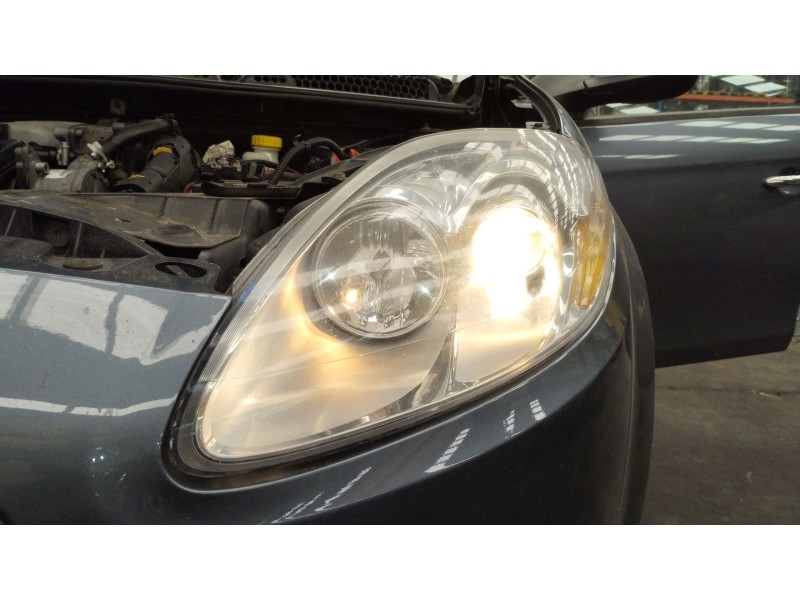 Recambio de faro izquierdo para fiat bravo ii (198_) 1.9 d multijet (198axb1a) referencia OEM IAM   