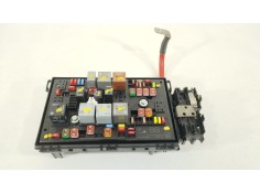 Recambio de caja reles / fusibles para opel astra j (p10) 1.4 (68) referencia OEM IAM 13343980  
