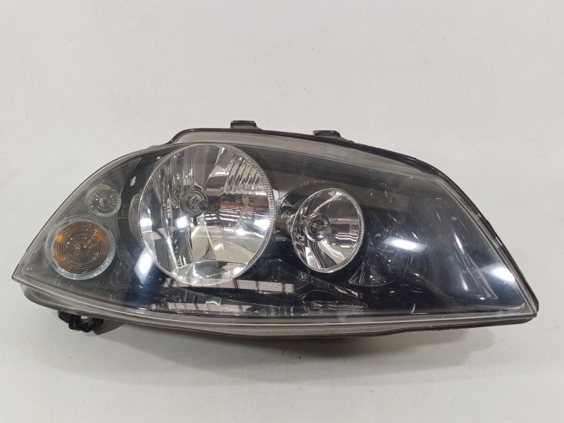 Recambio de faro derecho para seat ibiza iii (6l1) 1.4 tdi referencia OEM IAM 6L1941006M 89317166 