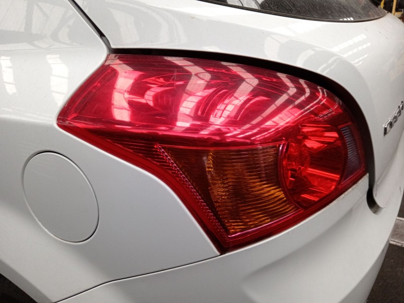 Recambio de piloto trasero izquierdo para kia cee´d hatchback (ed) 1.4 referencia OEM IAM   