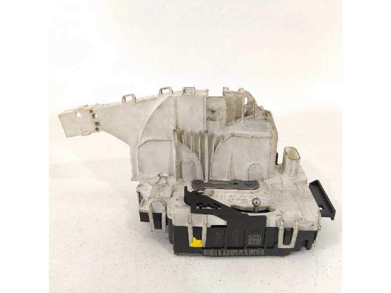 CERRADURA PUERTA DELANTERA IZQUIERDA A9067202135 