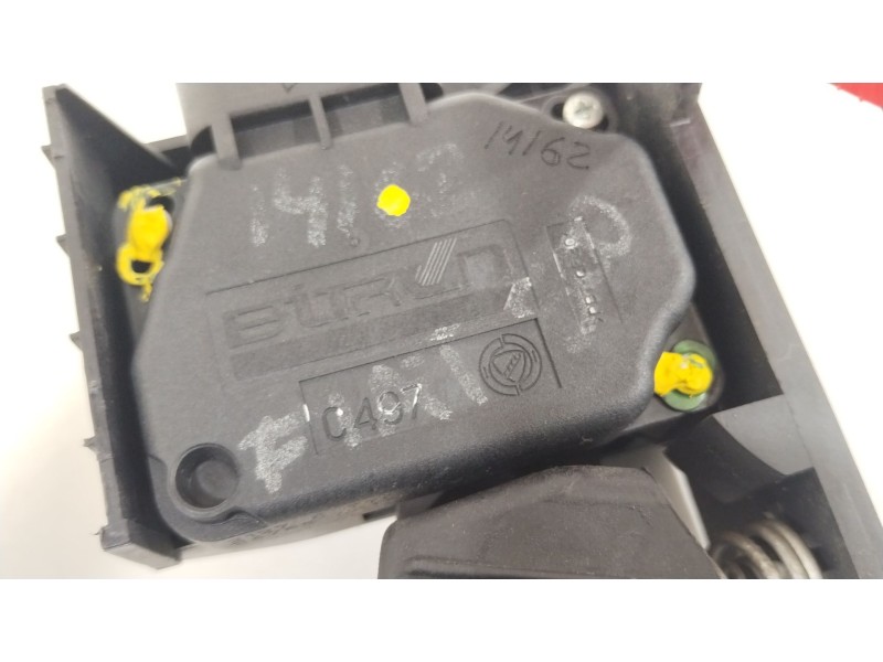 Recambio de potenciometro pedal para fiat 500 (312_) 1.4 (312axc1b, 312cxc1b) referencia OEM IAM 51804334 51833722 