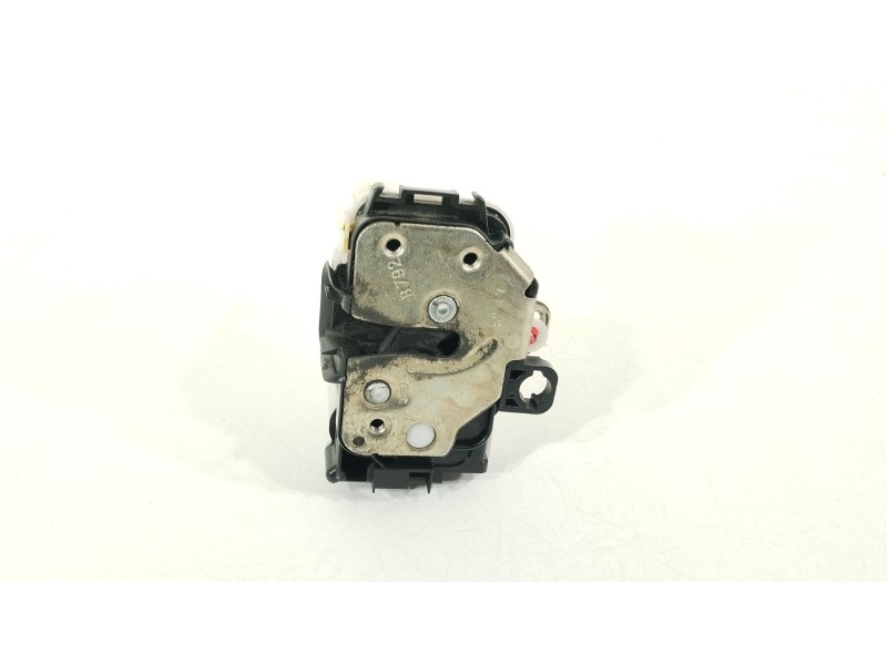 Recambio de cerradura puerta delantera derecha para fiat 500 (312_) 1.4 (312axc1b, 312cxc1b) referencia OEM IAM 51785918  