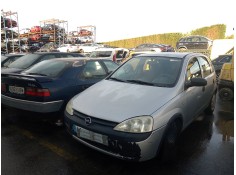 opel corsa c (x01) del año 2001