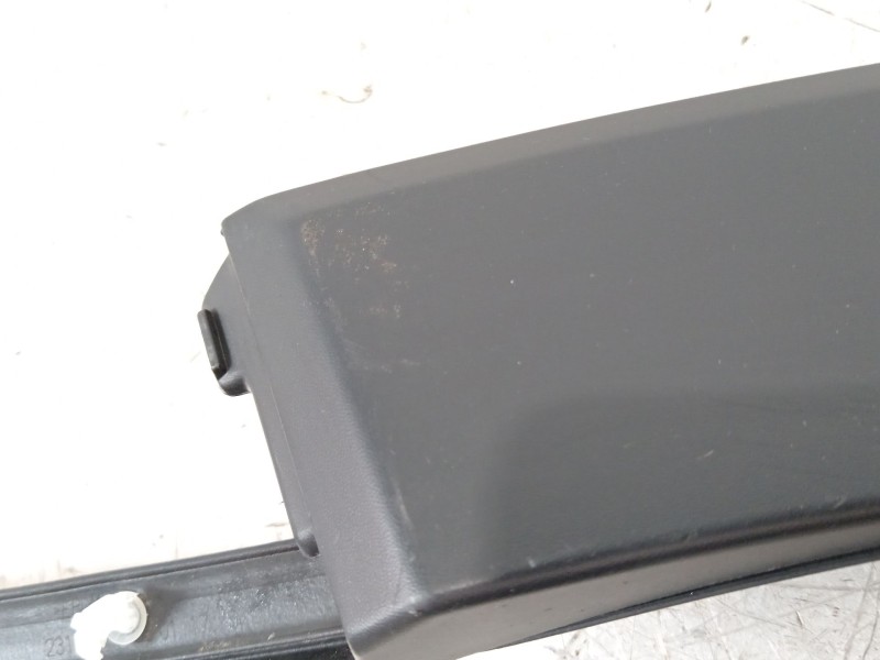Recambio de aletin trasero izquierdo para honda cr-v vi hybrid referencia OEM IAM 753953A0A050  