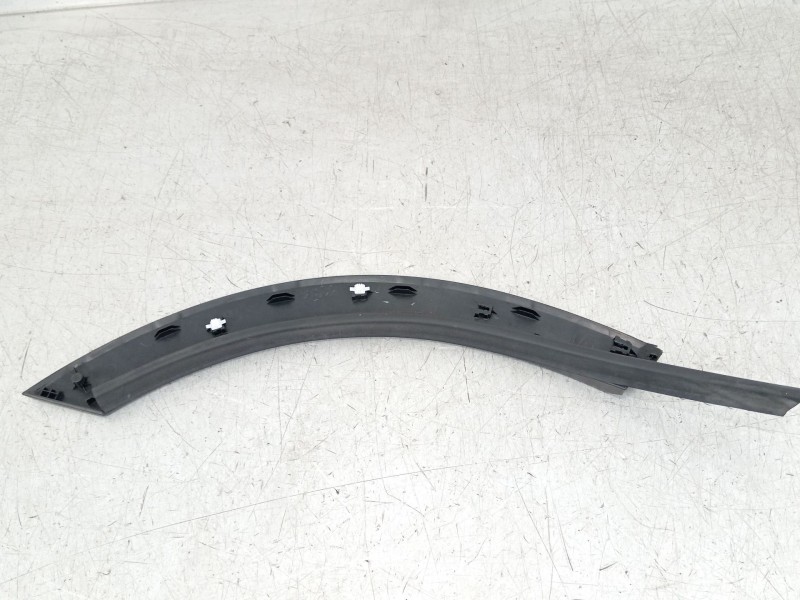 Recambio de aletin trasero izquierdo para honda cr-v vi hybrid referencia OEM IAM 753953A0A050  