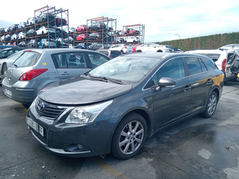 toyota avensis station wagon (_t27_) del año 2010