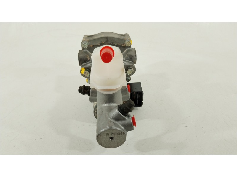 Recambio de bomba freno para honda cr-v vi hybrid referencia OEM IAM 646455800A  
