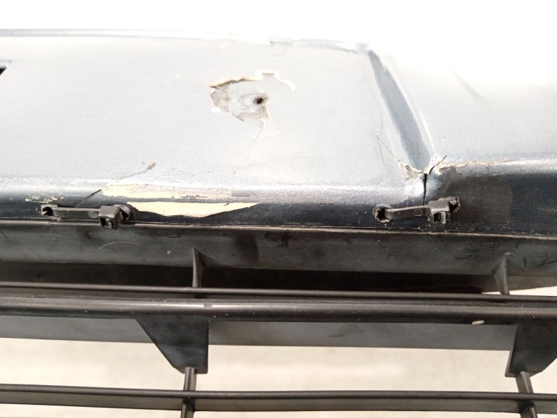 Recambio de paragolpes delantero para peugeot 307 cc (3b) 2.0 16v referencia OEM IAM 9643067477  