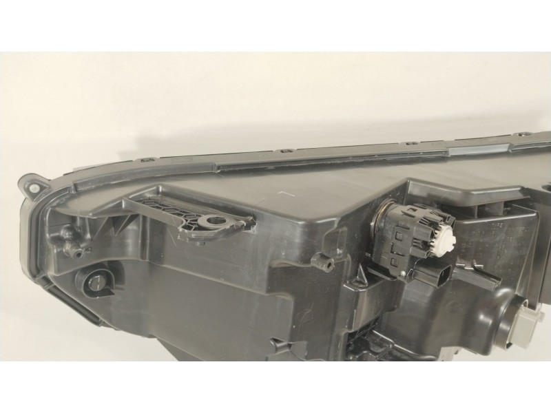 Recambio de faro derecho para honda cr-v vi hybrid referencia OEM IAM   