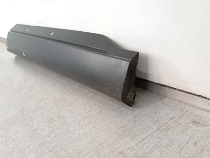 Recambio de moldura puerta delantera derecha para honda cr-v vi hybrid referencia OEM IAM   