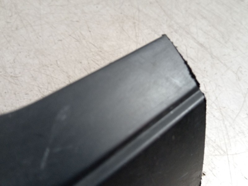 Recambio de moldura puerta delantera derecha para honda cr-v vi hybrid referencia OEM IAM   