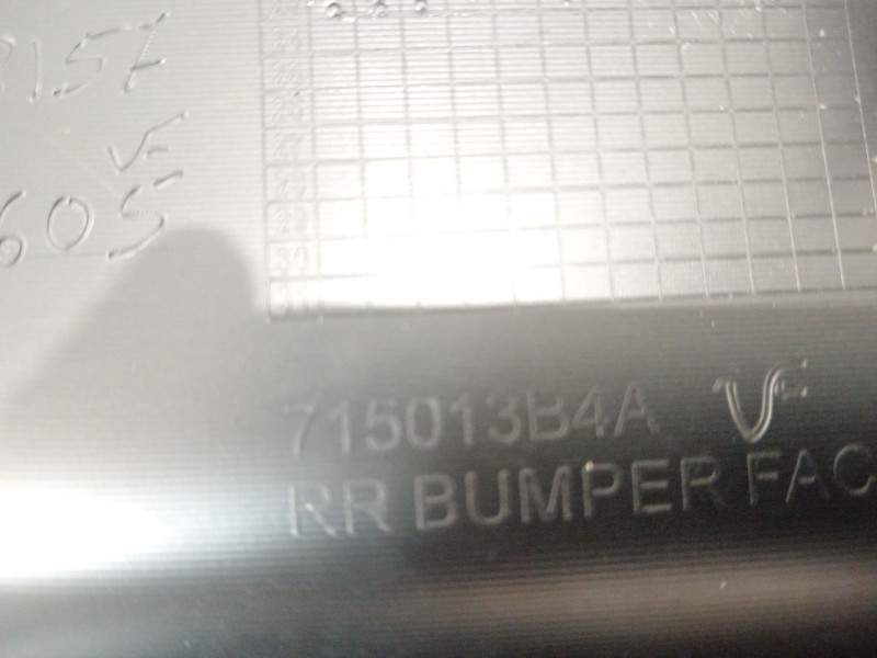 Recambio de paragolpes trasero para honda cr-v vi hybrid referencia OEM IAM 715013B4A  