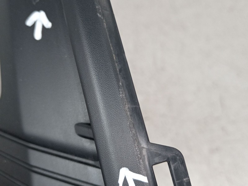 Recambio de rejilla paragolpes izquierda para honda cr-v vi hybrid referencia OEM IAM 396823A0A010M1 39680310J011M1 