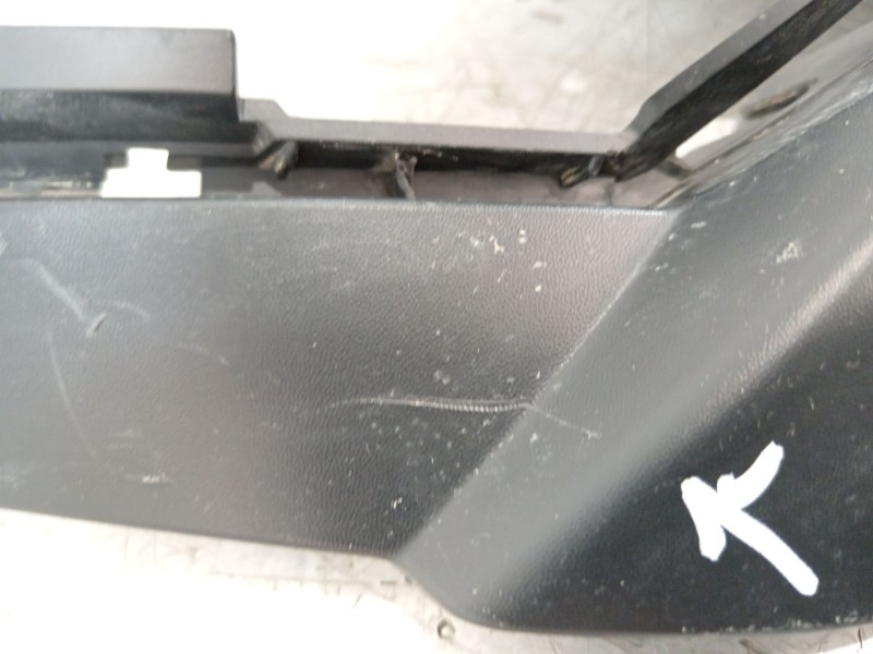 Recambio de rejilla paragolpes central para honda cr-v vi hybrid referencia OEM IAM 711513E7H0  
