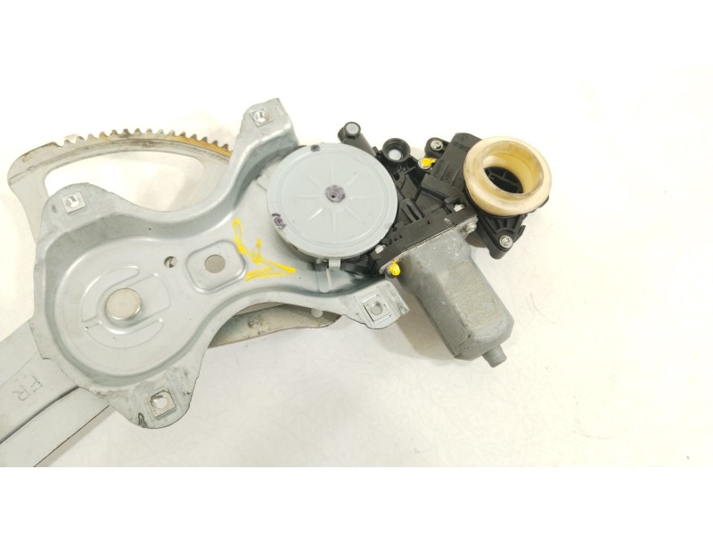 Recambio de elevalunas delantero derecho para toyota verso (_r2_) 2.0 d-4d (aur20_) referencia OEM IAM 698100F020  