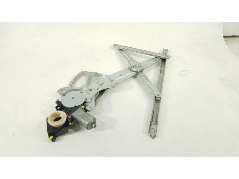 Recambio de elevalunas delantero izquierdo para toyota verso (_r2_) 2.0 d-4d (aur20_) referencia OEM IAM 698200F020  