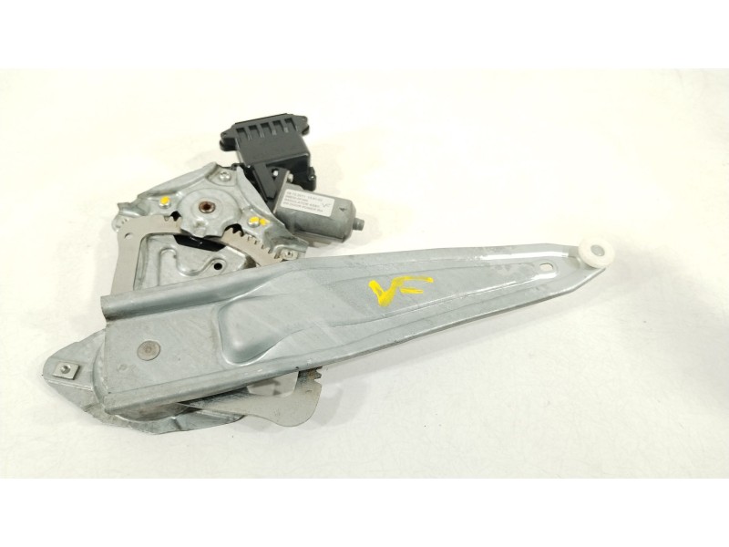 Recambio de elevalunas trasero derecho para toyota verso (_r2_) 2.0 d-4d (aur20_) referencia OEM IAM 698300F040  