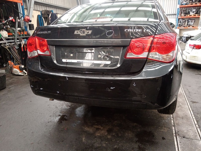 Recambio de paragolpes trasero para chevrolet cruze (j300) 1.6 referencia OEM IAM 96981076  