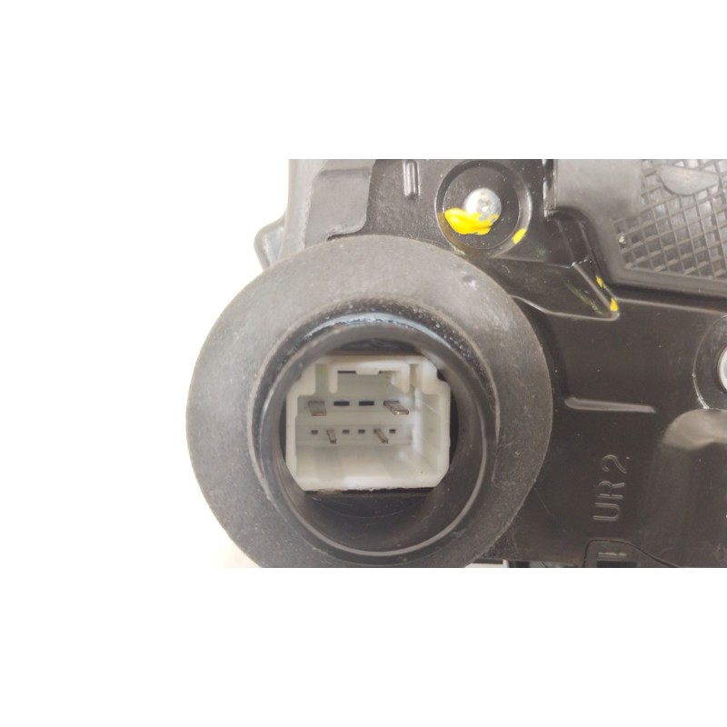 Recambio de cerradura puerta trasera derecha para toyota verso (_r2_) 2.0 d-4d (aur20_) referencia OEM IAM 690500F030  