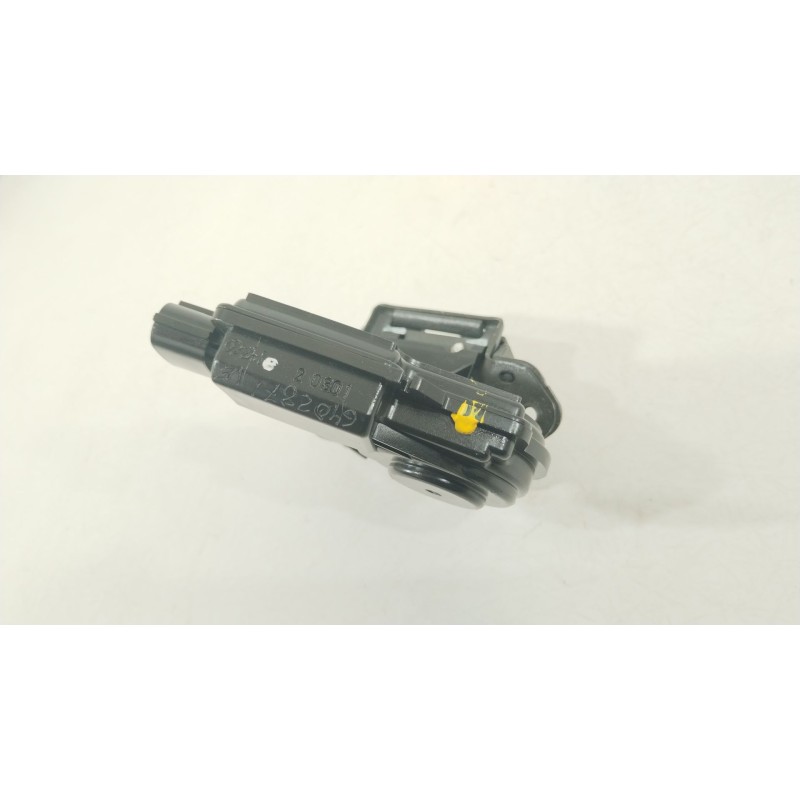 Recambio de cerradura maletero / porton para toyota verso (_r2_) 2.0 d-4d (aur20_) referencia OEM IAM 6935002080  