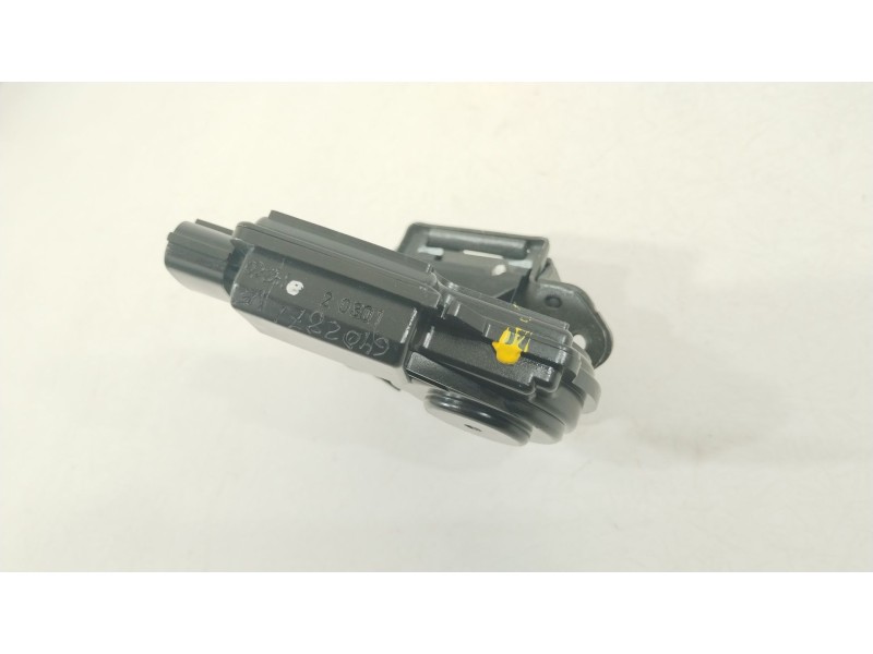 Recambio de cerradura maletero / porton para toyota verso (_r2_) 2.0 d-4d (aur20_) referencia OEM IAM 6935002080  