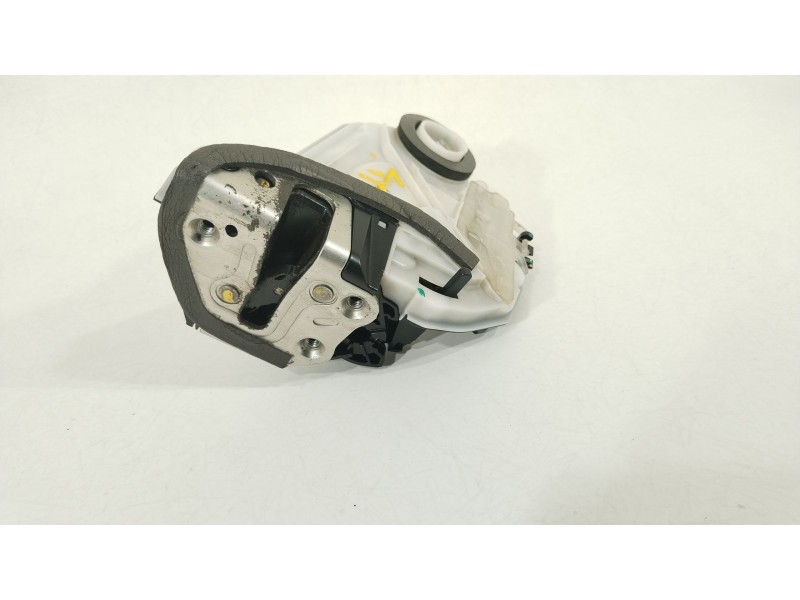 Recambio de cerradura puerta delantera izquierda para peugeot 108 1.0 vti referencia OEM IAM B000843080  