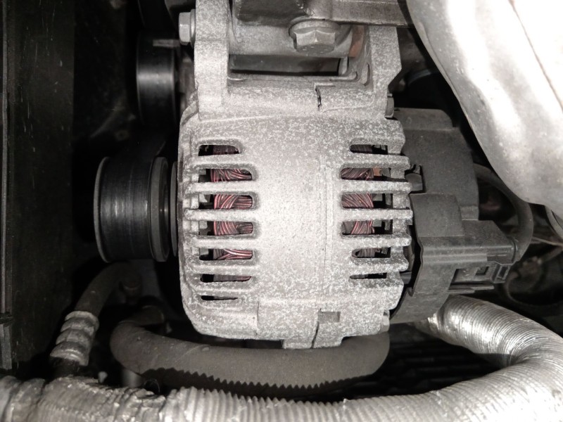 Recambio de alternador para volkswagen polo v (6r1, 6c1) 1.4 (6r1) referencia OEM IAM 036903024H  