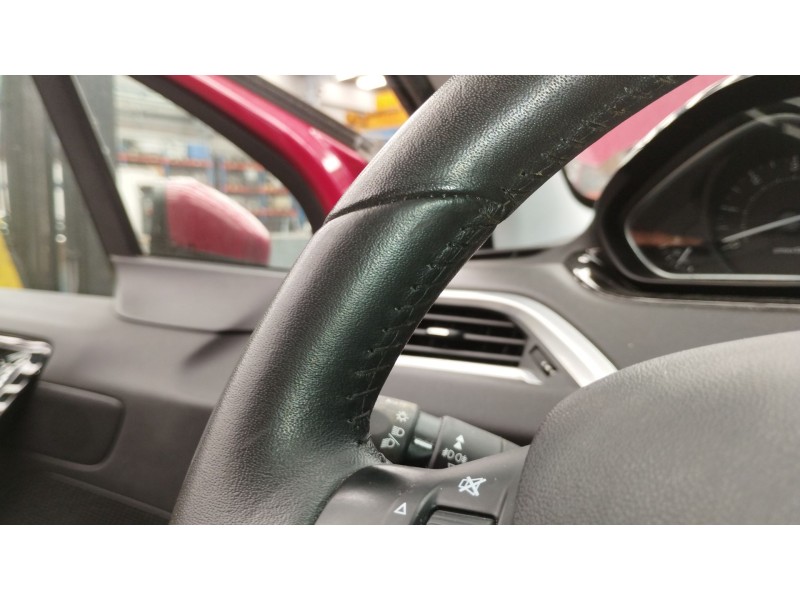 Recambio de volante para peugeot 208 i (ca_, cc_) 1.6 hdi referencia OEM IAM   