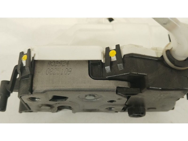 Recambio de cerradura puerta delantera derecha para peugeot 308 i (4a_, 4c_) 1.6 hdi referencia OEM IAM 567147  