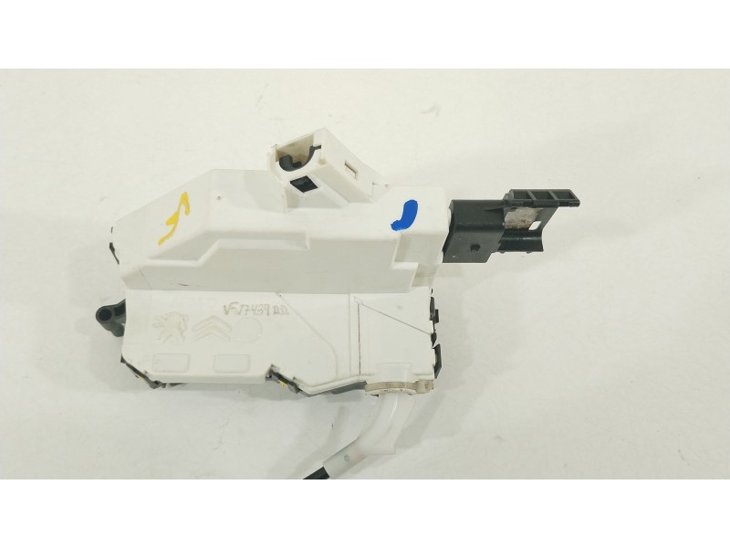 Recambio de cerradura puerta delantera derecha para peugeot 308 i (4a_, 4c_) 1.6 hdi referencia OEM IAM 567147  