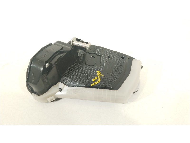 Recambio de cerradura puerta trasera izquierda para toyota yaris (_p13_) 1.4 d (nlp130_) referencia OEM IAM 690600D110  