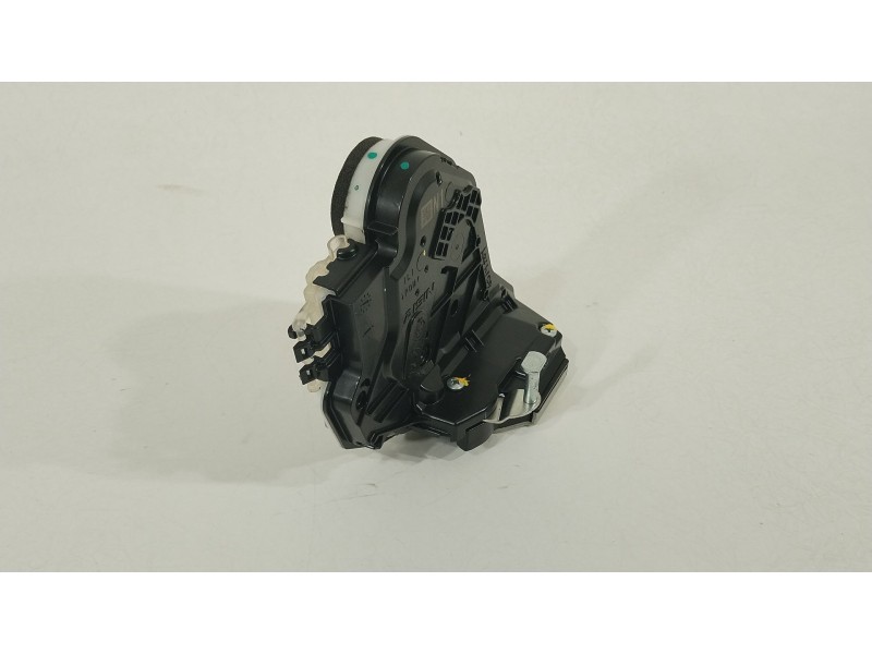 Recambio de cerradura puerta trasera izquierda para peugeot 108 1.0 vti referencia OEM IAM B000950880  