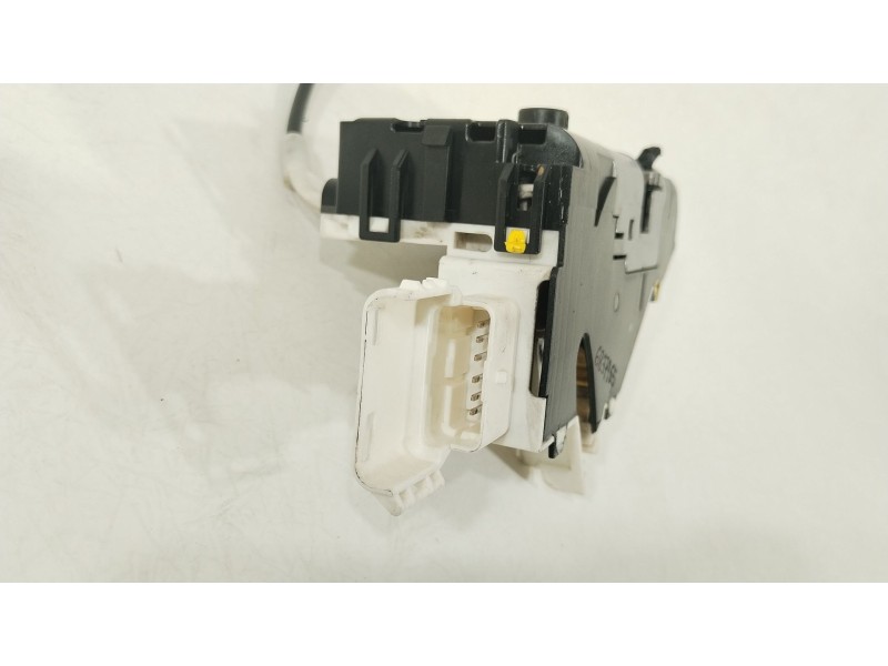 Recambio de cerradura puerta delantera izquierda para peugeot 407 (6d_) 2.0 (6drfnb, 6drfne) referencia OEM IAM 9686683680  