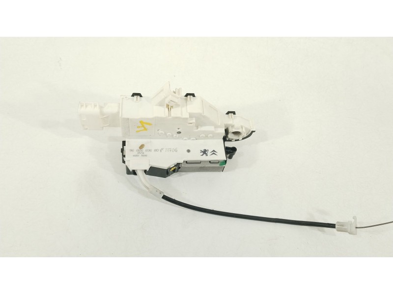 Recambio de cerradura puerta delantera izquierda para peugeot 407 (6d_) 2.0 (6drfnb, 6drfne) referencia OEM IAM 9686683680  