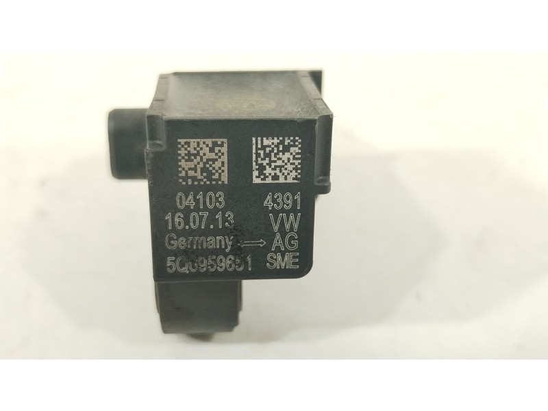 Recambio de sensor para audi a3 sportback (8va, 8vf) s3 quattro referencia OEM IAM 5Q0959651  