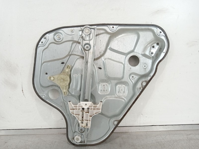 Recambio de elevalunas trasero izquierdo para hyundai i30 (fd) 1.6 crdi referencia OEM IAM 834702R050 834502R000 814102L000