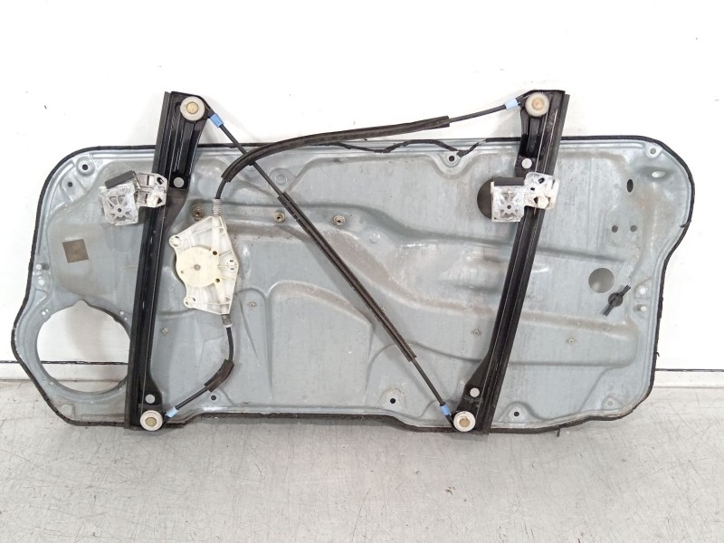Recambio de elevalunas delantero izquierdo para volkswagen golf iv (1j1) 1.9 tdi referencia OEM IAM 1J3837461D  