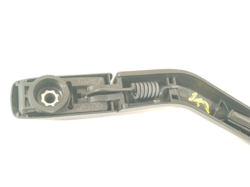 Recambio de brazo limpia trasero para toyota yaris (_p13_) 1.4 d (nlp130_) referencia OEM IAM 852410D060  