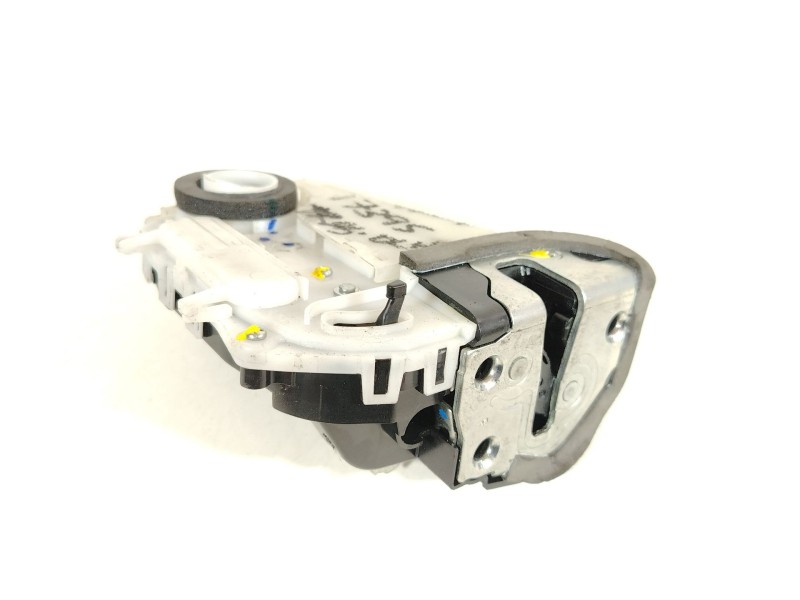 Recambio de cerradura puerta trasera derecha para toyota yaris (_p13_) 1.4 d (nlp130_) referencia OEM IAM 690500D110  